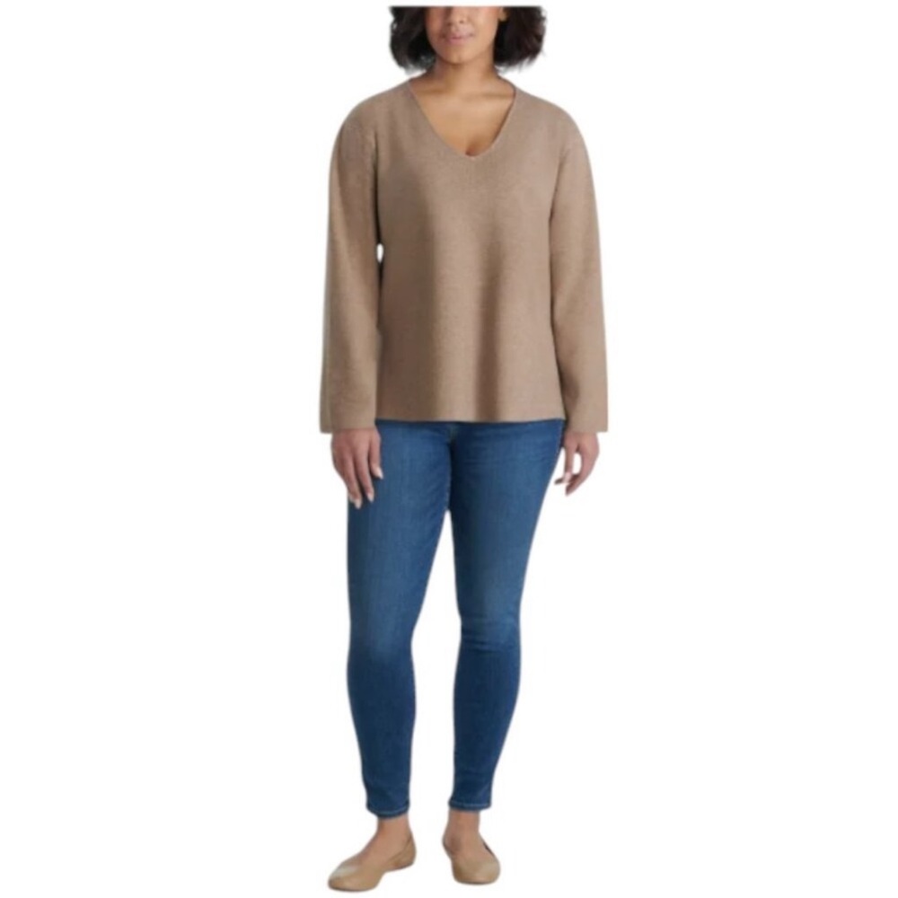M: Splendid Soft V-Neck Sweater